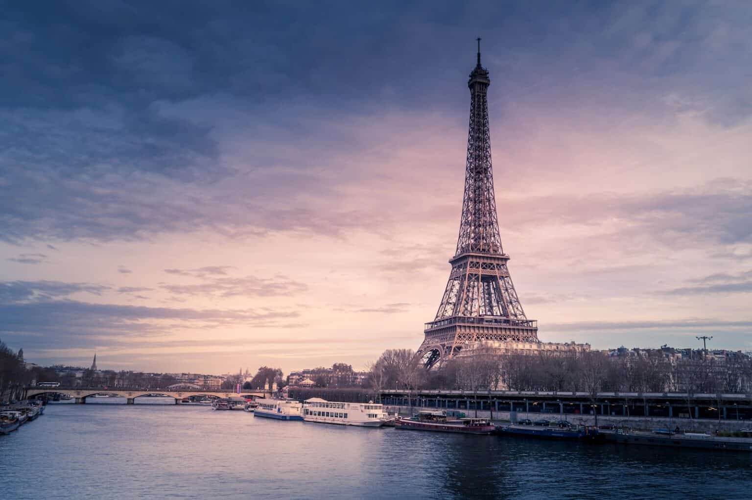 Parcs avec son chien à Paris 3 lieux dog friendly